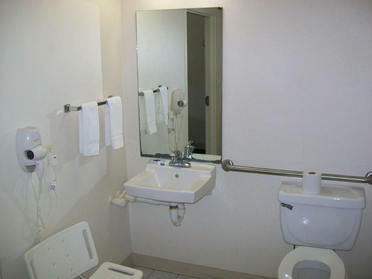 Americas Best Value Inn Kinder Exterior foto