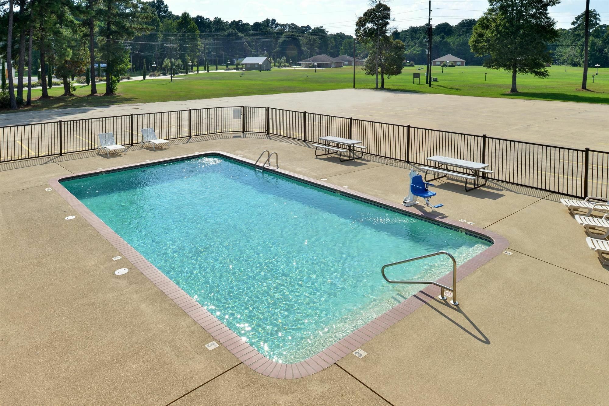 Americas Best Value Inn Kinder Exterior foto